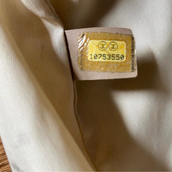 Chanel Tote - Picture 16 of 16